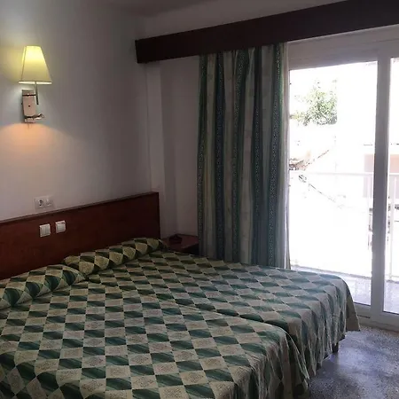 Hotel Hostal Lido *